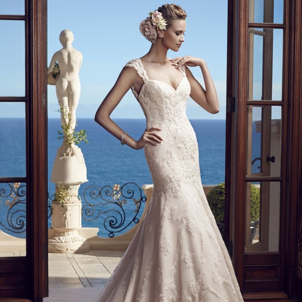 Casablanca Ivory Wedding Dress 2195